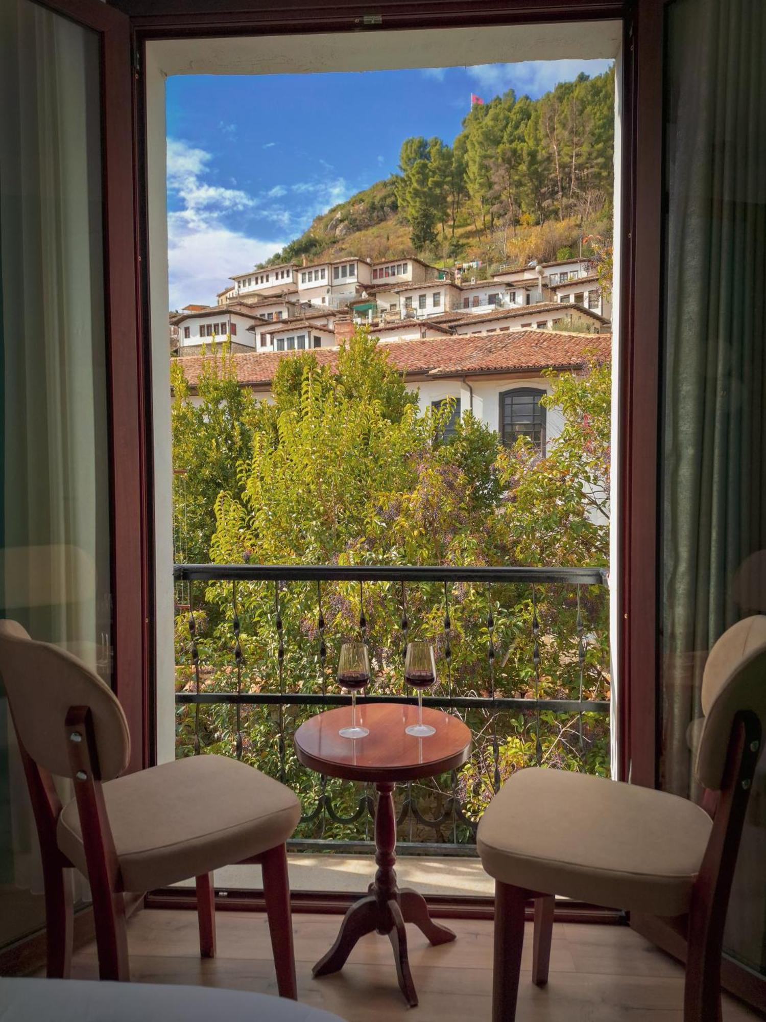 Villa Mishel Suites Berat Dış mekan fotoğraf