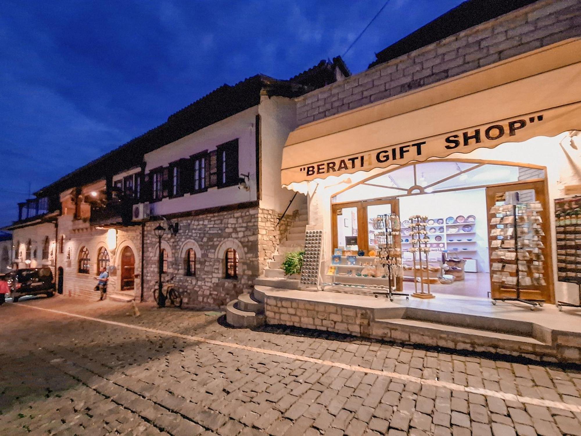 Villa Mishel Suites Berat Dış mekan fotoğraf