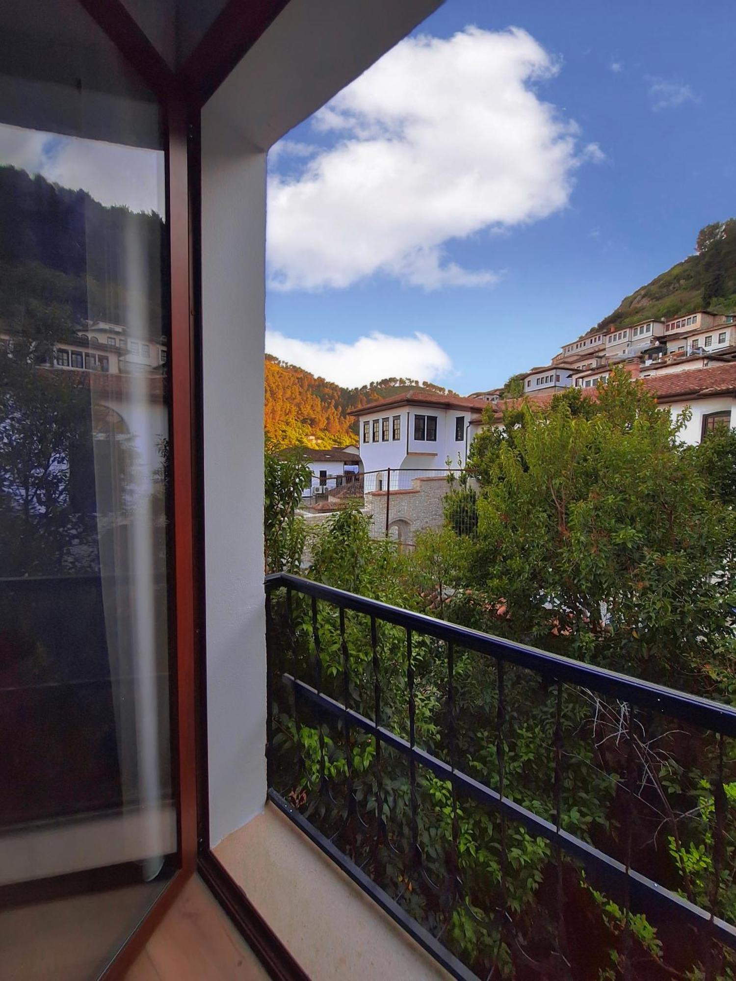Villa Mishel Suites Berat Dış mekan fotoğraf
